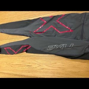 2XU compression work out tights